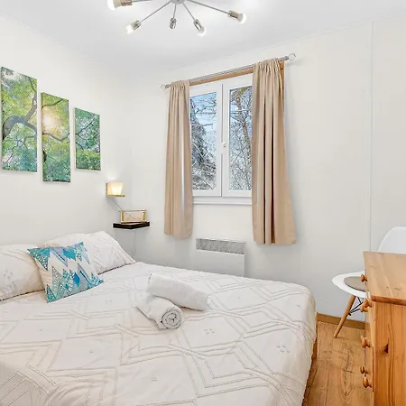 Entier Avec 6 Personnes Holiday home *
