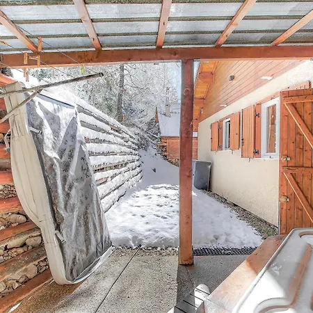 Entier Avec 6 Personnes Holiday home *